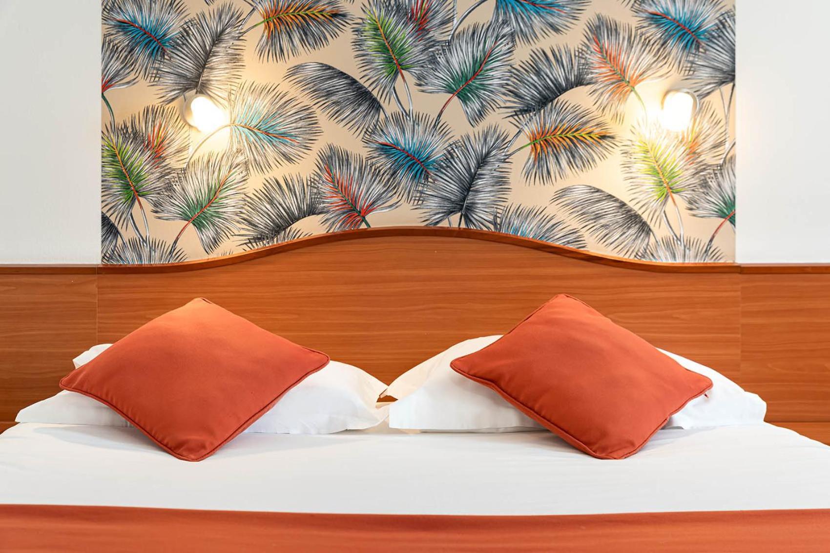 Brives-Charensac Deltour Hotel Le Puy En Velay מראה חיצוני תמונה